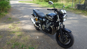 Yamaha XJR 1300 - 10