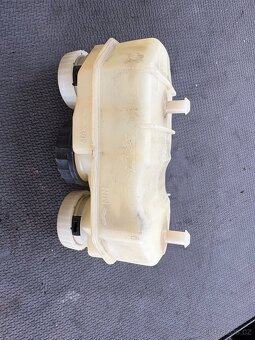 Mercedes W114/115, W108 díly brzd - 10