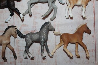 Figurky koní Schleich VII - 10