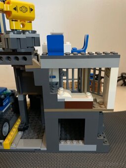 LEGO City 60174 Lesní policejní stanice + 60239 - 10