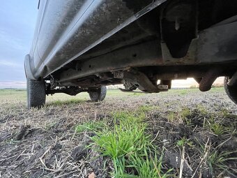 Toyota Hilux SR5 - 10