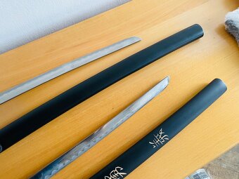 Samurajsky meč dekorace maketa 2kusy se stojanem - 10