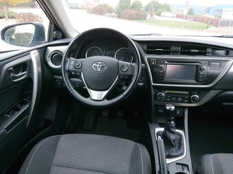 Toyota Auris 2.0 D-4D Active 12/2013 - 10