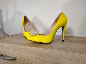 Lodičky, sandály - úklid šatny - 10