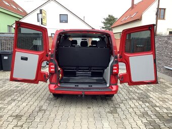 VW T6 Transporter, 8 míst,tažné - 10