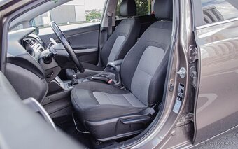 KIA Ceed SW Kombi 1.6 CRDi - 10