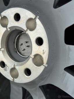 ORIGINAL AUDI R18 + ZIMNI SADA 235/55 R18 Pirelli - 10