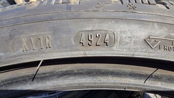 Zimní pneu 235/35/19 Good Year - 10