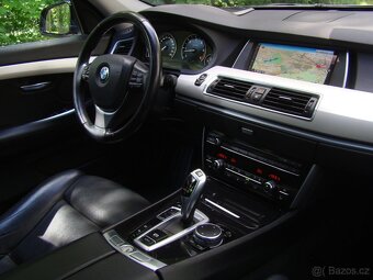 BMW Řada 5 530d GT xDrive PANORAMA LED - 10