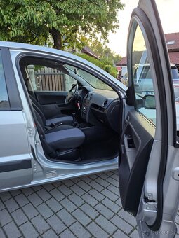 Ford Fusion 1.4 16v 59kw Comfort 61tkm ser.kn 3/09 - 10