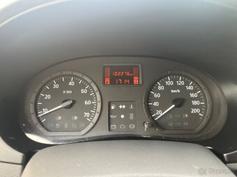 Dacia Logan MCV 2010 - 10