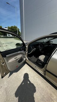 Škoda Octavia 2 1.6 mpi - 10