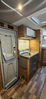 205PS 2021 motor IVECO 2,3 Obytné auto Weinsberg KNAUS VAN - - 10