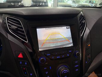 Hyundai i40 2,0 GDI KAMERA VÝHŘEV TOP - 10