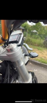 DUCATI Monster - 10