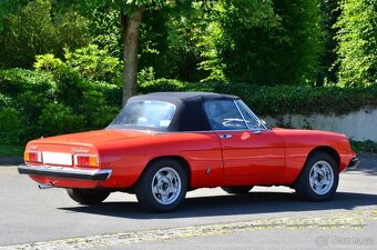 Alfa Romeo 2000 Spider Veloce (1981) - 10