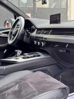 Audi Q7 - 10