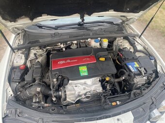 Alfa Romeo 159 Sportwagon 2.0 JTD 125 kW - 10