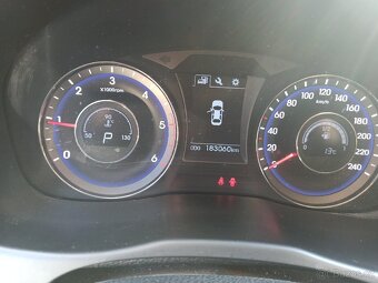HYUNDAI i40 1,7CRDi 104kW automat - 10