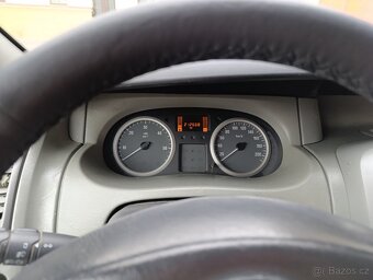 Opel Vivaro Trafic 2.0 DCi long 84kw 5míst tažné - 10