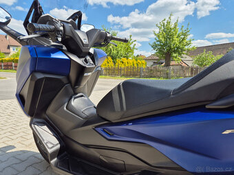 Prodám Honda Forza 125 , r. v. 2023, ABS, TC, ČR, v záruce - 10