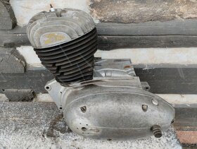 Jawa 250 - 559 panelka - motor - 10