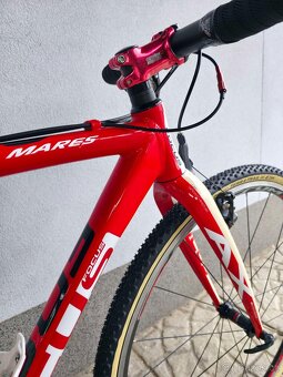 Cyklokrosové kolo Focus Mares AX 1.0 - 10