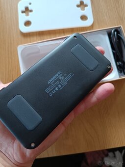ANBERNIC RG35XX - H - přenosná herní konzole - 10