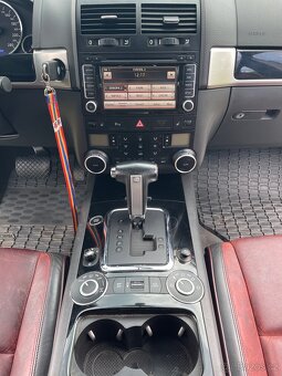 VW Touareg 3.0 TDI Výbava INDIVIDUAL - 10