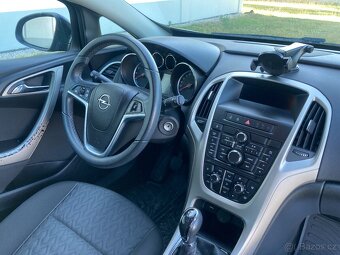 Opel Astra GTC 1.4i 16v 74kw 1.majitel nové v ČR nová stk - 10
