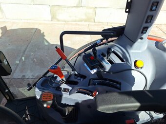 Kubota 5112 s radlicí - 10