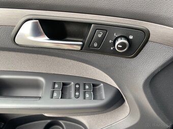 Volkswagen Touran, 1.2 TSI 77kW-COMFORTLINE-NAVI - 10
