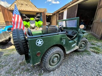 Třímístný elektrický Jeep Willys 4x4 (24V/480W), 2.4GHz - 10