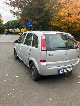 Opel Meriva - 10