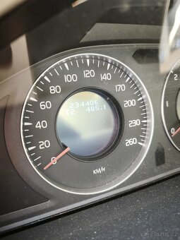 Volvo V70 D5 AWD (2008) 2.4D 136kW - 10