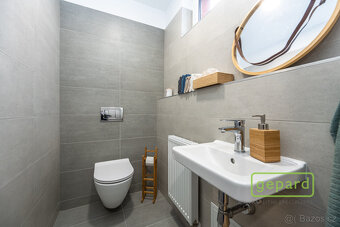 Prodej řadového rodinného domu 4+kk, 100 m2, zahrada, 2 park - 10