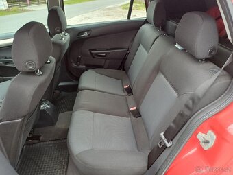 SLEVA Prodám opel astra H combi 1,3 cdti 66kW - 10