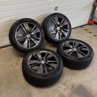 Alu kola Škoda Superb R18, 235/45 R18 6mm, 5x112 - 10