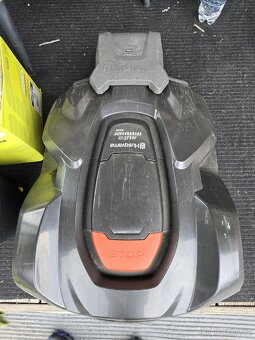 Roboticka sekačka Husqvarna - 10