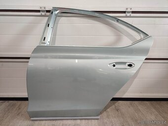 Octavia IV -dveře boční,kufrové, zadní nárazník, zrcátka,F7W - 10
