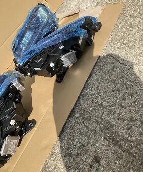 svetlo skoda superb iii 3 lift full led prave leve - 10