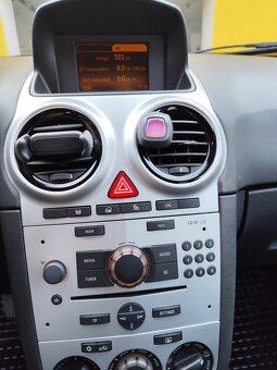 Opel Corsa D 1. 2. Essentia LPG 2014 - 10