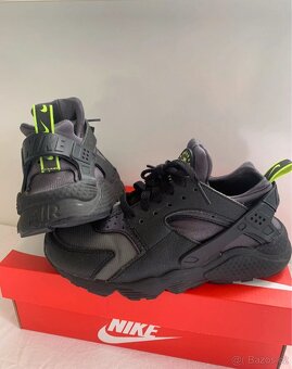 Nike Air Huarache - 10