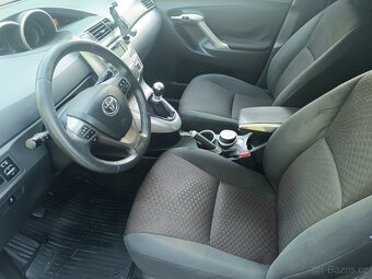 Toyota Verso 1.8 Valvematic / Benzín / 2010 - 10