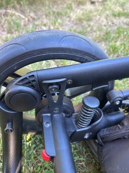 Kočárek + autosedačka s isofix základnou - 10