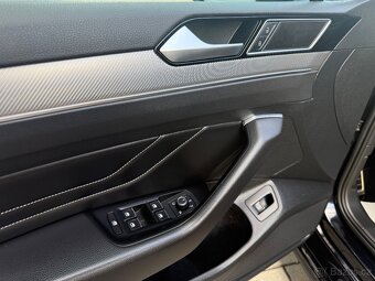 VW PASSAT 2.0 TDi R-LINE MATRIX VIRTUAL KAMERA TAŽNÉ 2022 - 10