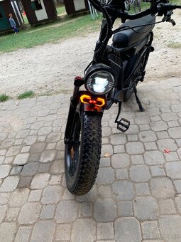 Elektrokolo max rychlost 40 km/h, dojezd 30 km - 10