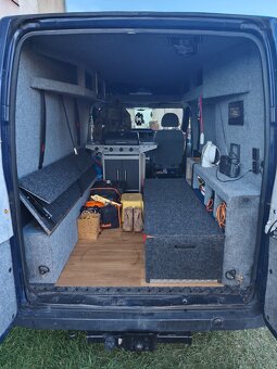 Ford transit obytný - 10