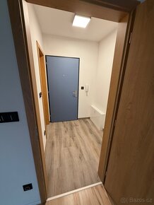 BYT-EXLUZIVNÍ 1+KK+balkon 43,88 2.pato věž A - 10