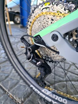 Horské kolo Canyon Strive CF 7.0 Carbon 2021 29″ - 10
